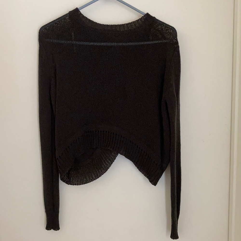 Grey long sleeve, crop top.